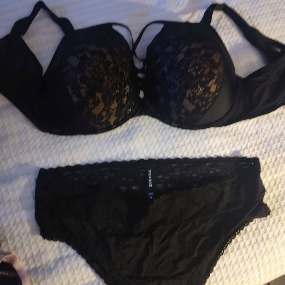Torrid Black Lace Underwire Bra